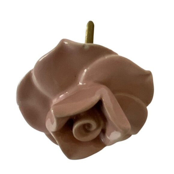Set Of 4 Vintage Style Blush Pink Ceramic Rose Drawer Knobs With Brass Hardware - Picture 5 of 7